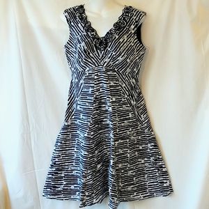 Signature by Robbie Bee sleeveless dress sz 8p